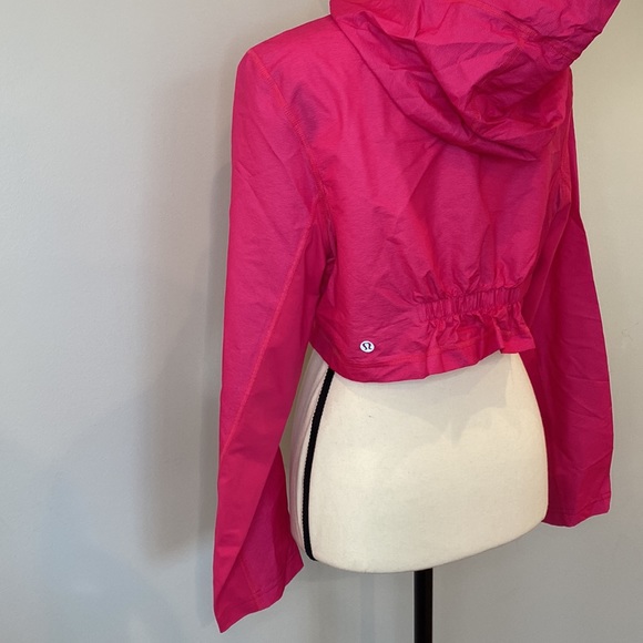 Lululemon hot pink long sleeve hooded cropped zip front  Barbiecore workout - Picture 5 of 14